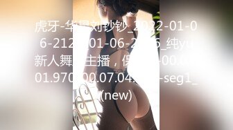  甜美骚骚小妞和小男友居家操逼，短裙骑在身上抽插，搞一会自己拿道具自慰，男友JB有点小，貌似满足不了