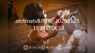 2022-5-17【探小花】新晋老哥探花，挑了好几个妹子，牛仔短裤大白腿，口活很棒怼着猛操