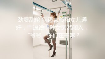 商K达人KTV包厢操大奶美眉 操太猛 鸡吧和套套分离了留在逼里 妹子身材不错 稀毛鲍鱼