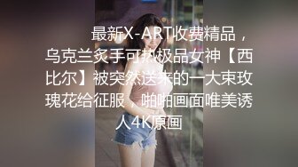 淫乱房间里的姐妹花一起玩群P，上演车轮战激情大秀，骚逼姐妹不停被几个小哥轮草抽插表演，浪叫呻吟不止