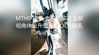 艺校水嫩漂亮的2美女为了赚外快和3男到KTV厕所啪啪