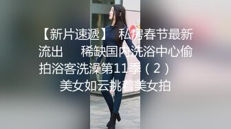 吊钟大奶子颜值很高的御姐少妇激情大秀直播，性感妩媚又风骚，自己揉捏大奶子逼里塞着跳蛋自慰骚穴浪叫呻吟