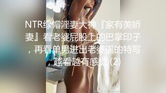  性感小妹，露脸姐妹花让大哥在家玩双飞，清纯粉嫩坚挺的大奶子，让小哥多体位玩着骚奶子暴力抽插